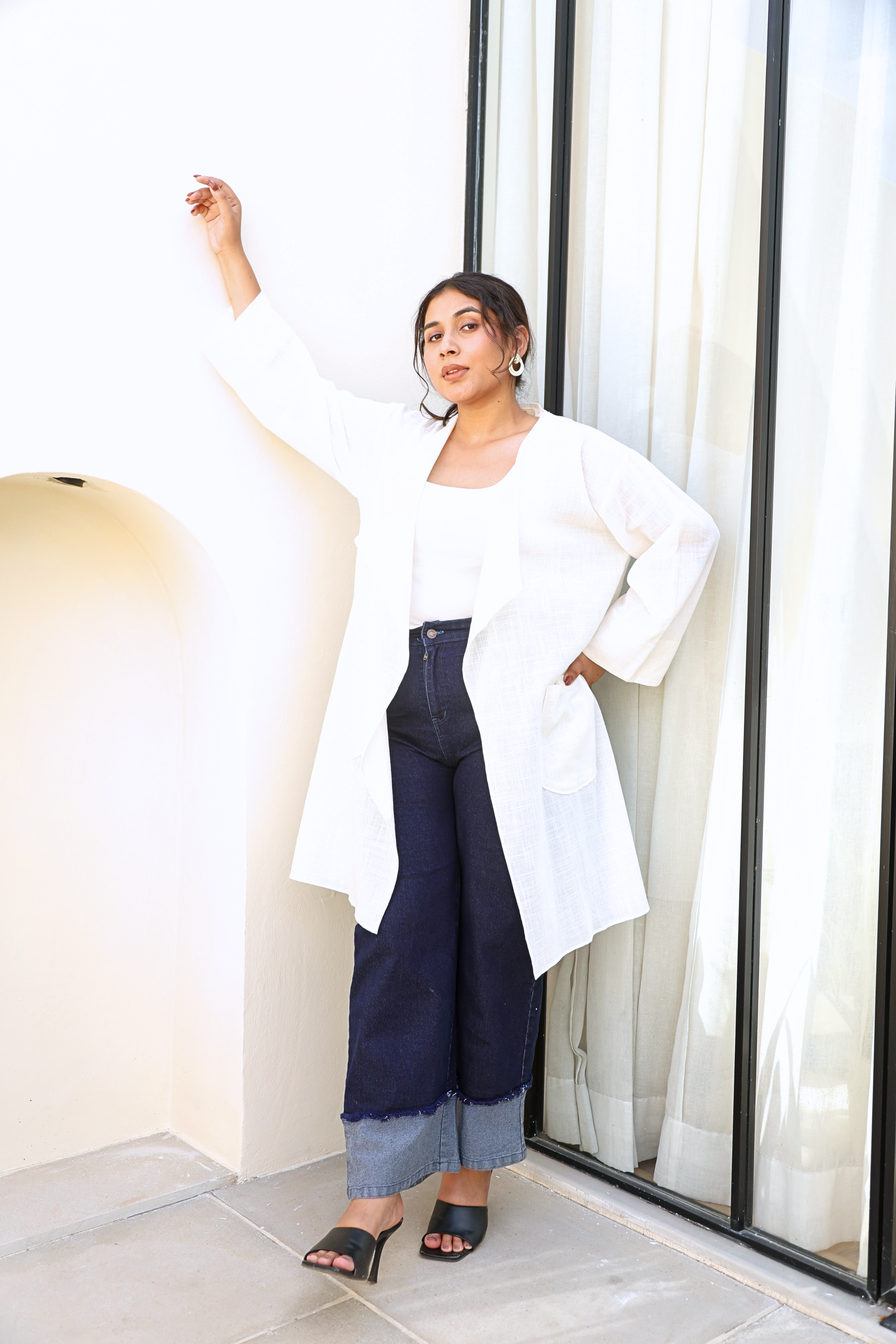 Chic Slub Linen Long Shrug – Ivory