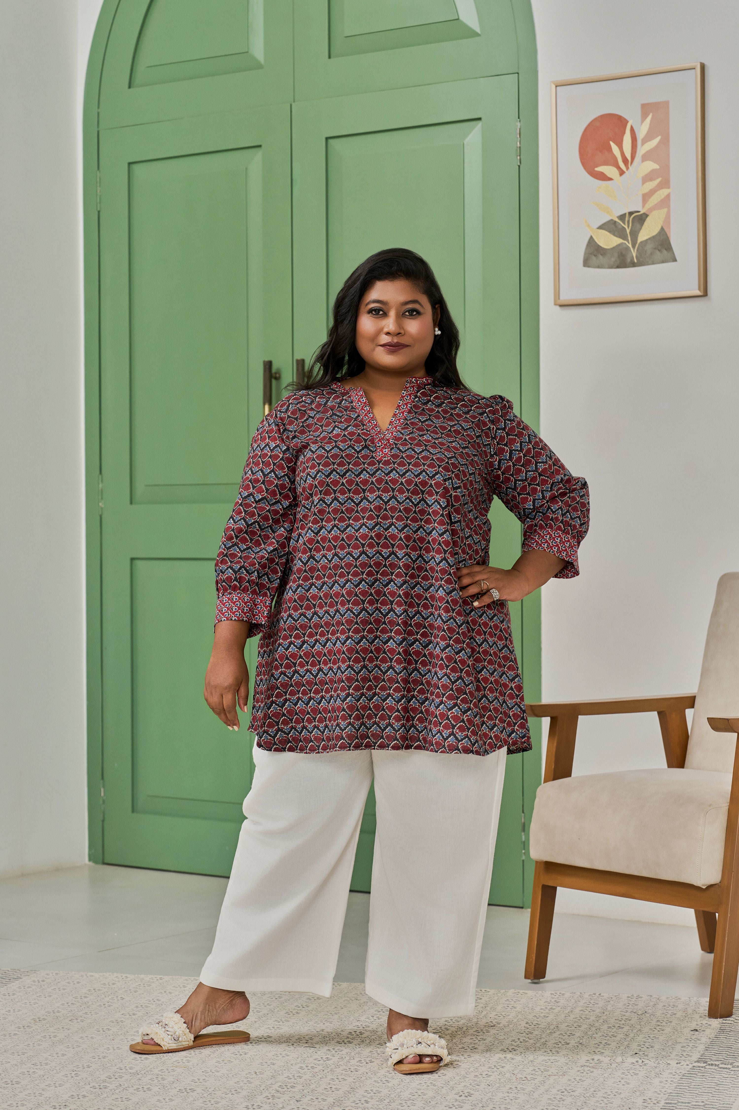 Graceful Booti Print Top for a Relaxed Look