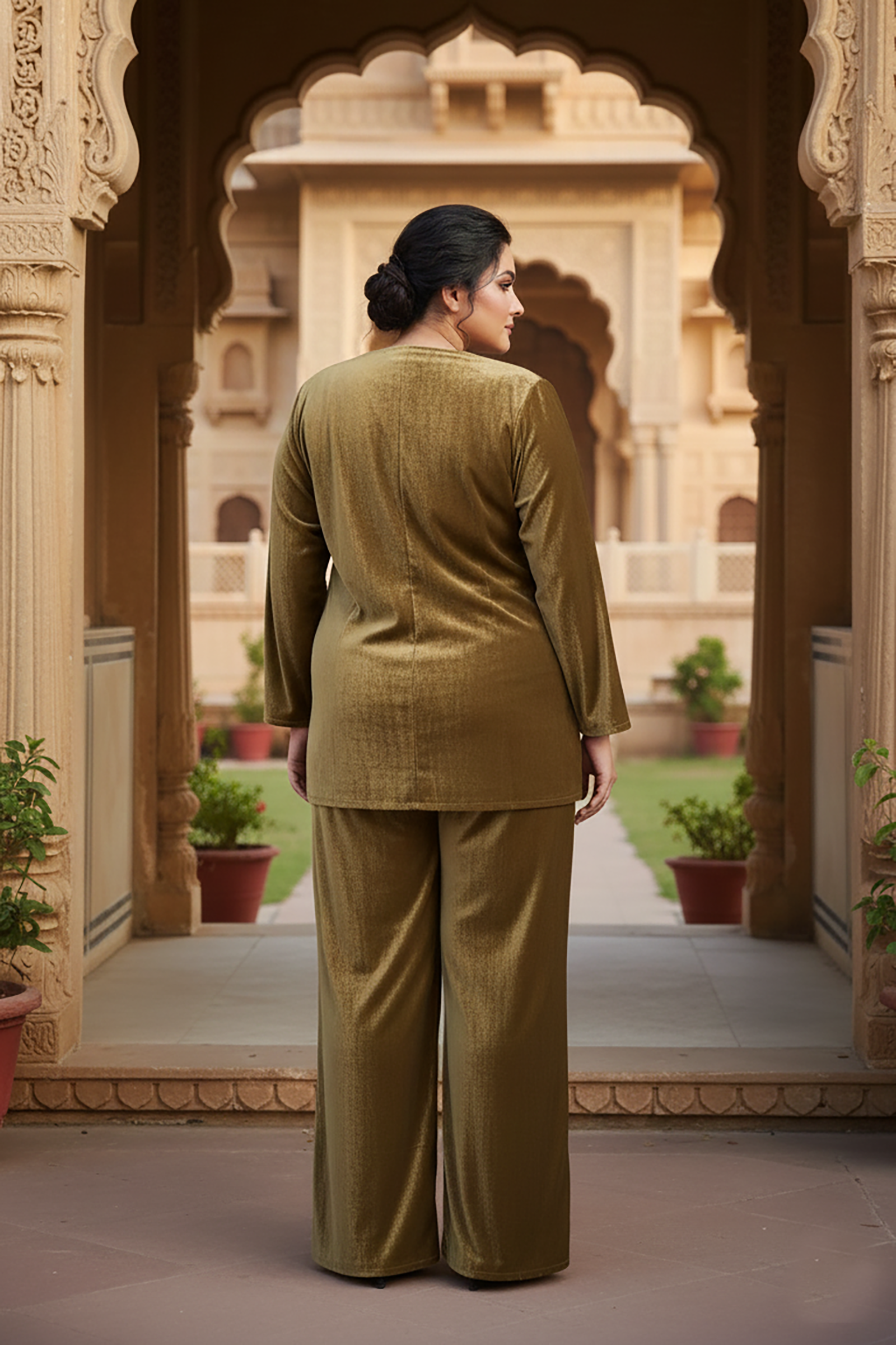 Plus Size Premium Plush Velvet Blazer & Wide-Leg Pants Co-Ord Set