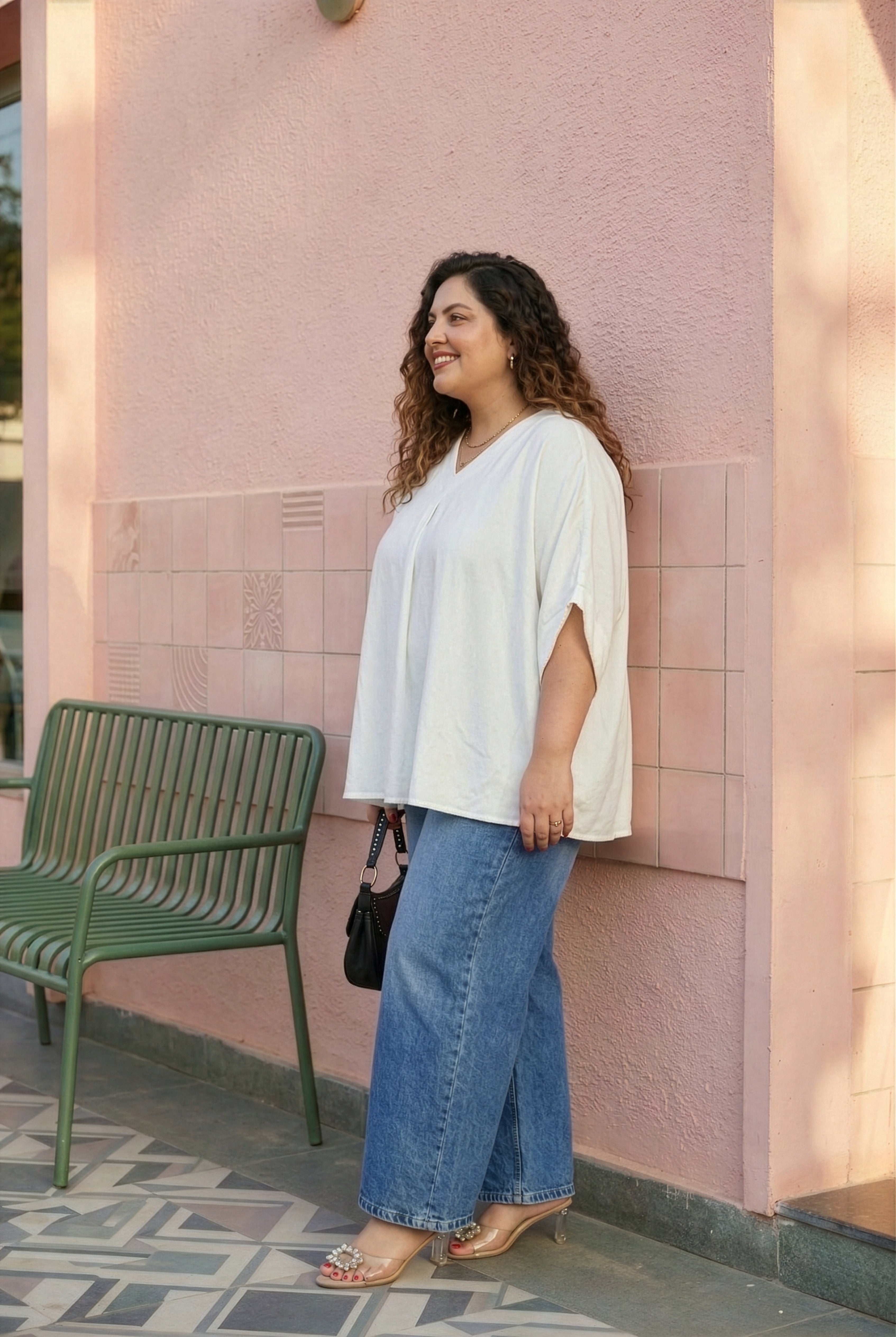 Regular Natural White Modal Blend Top – Anti Fit V-Neck Relaxed Everyday Top for Women