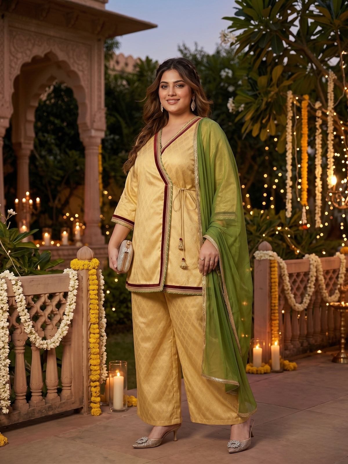 Plus Size Gold Jacquard Kurta Set with Chiffon Dupatta – Festive Ethnic Wear