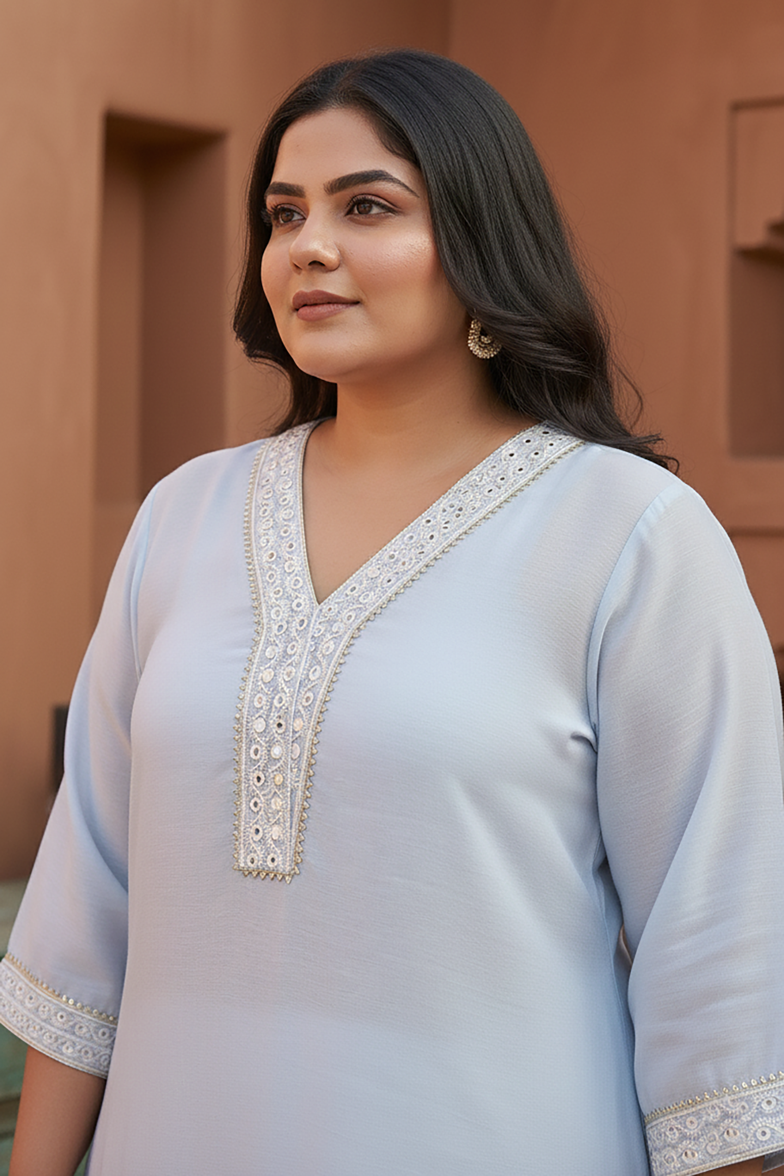 Plus Size Light Blue Ethnic Embellished Kurta & Pants Set for Women