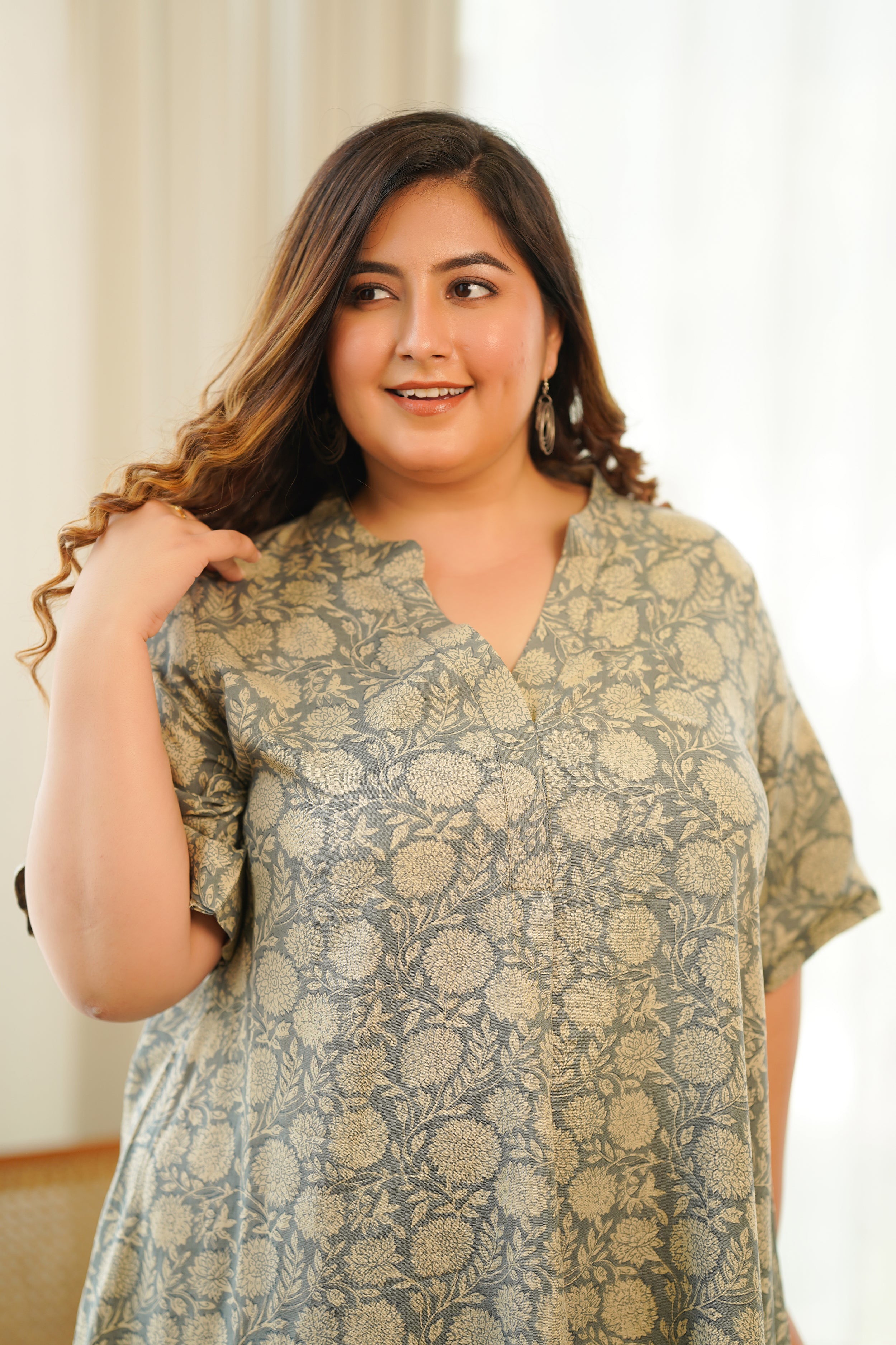 Grey Muslin V-Neck Short Dress