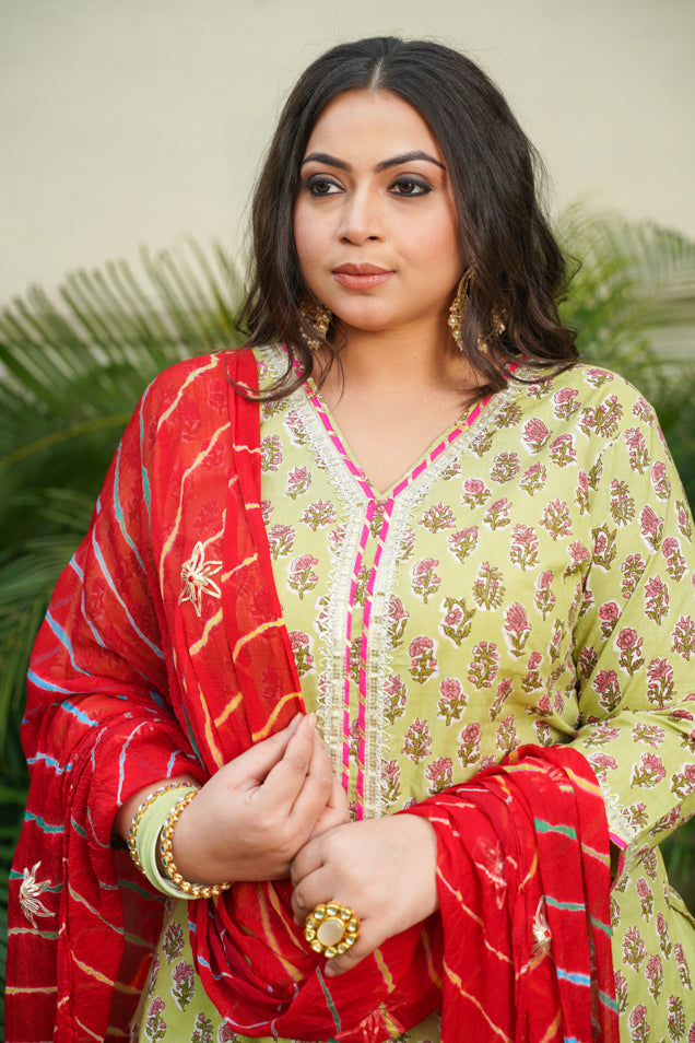 red leheriya dupatta ( Only Dupatta)