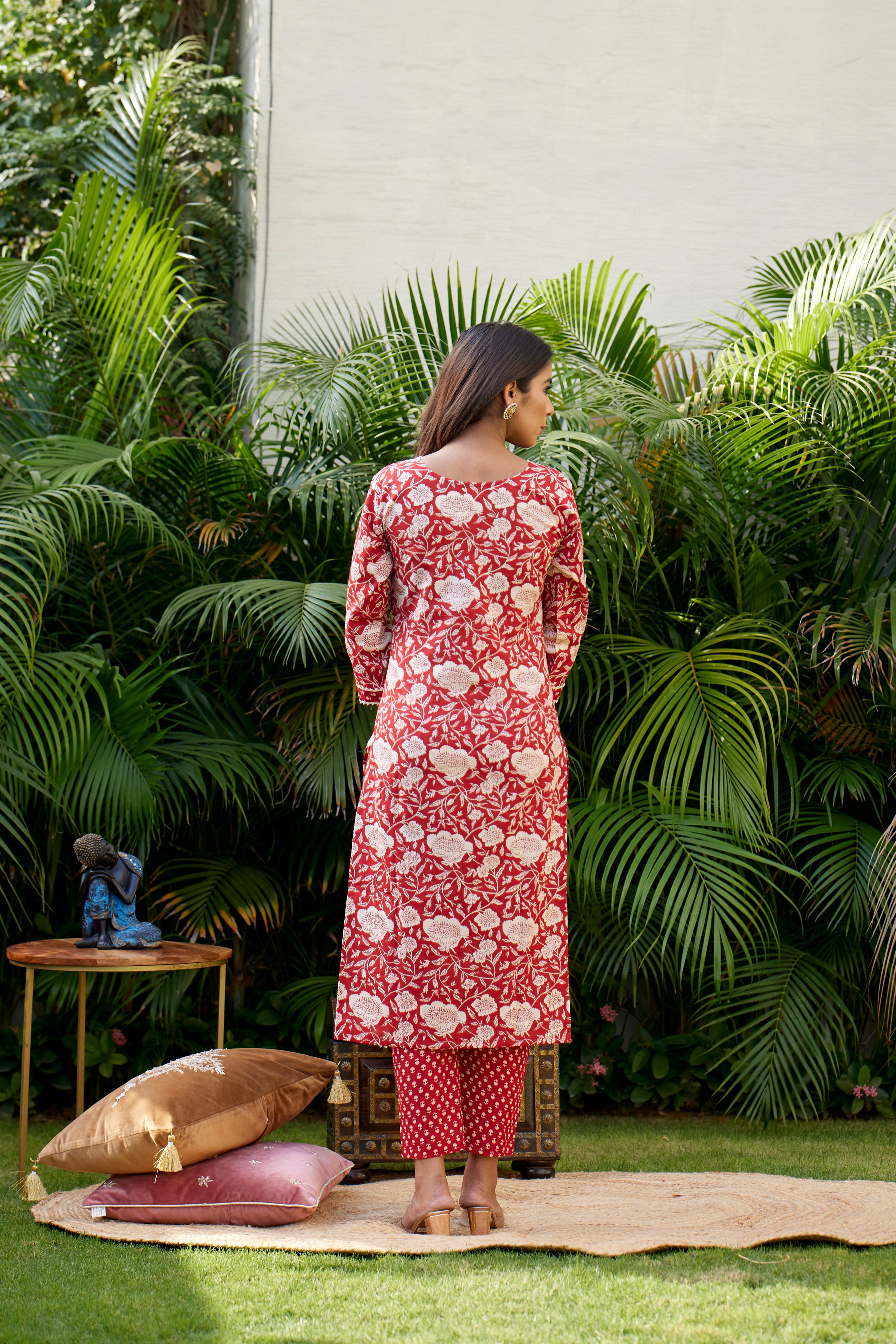 Red Floral Kurta Pant Set (Set of 2)