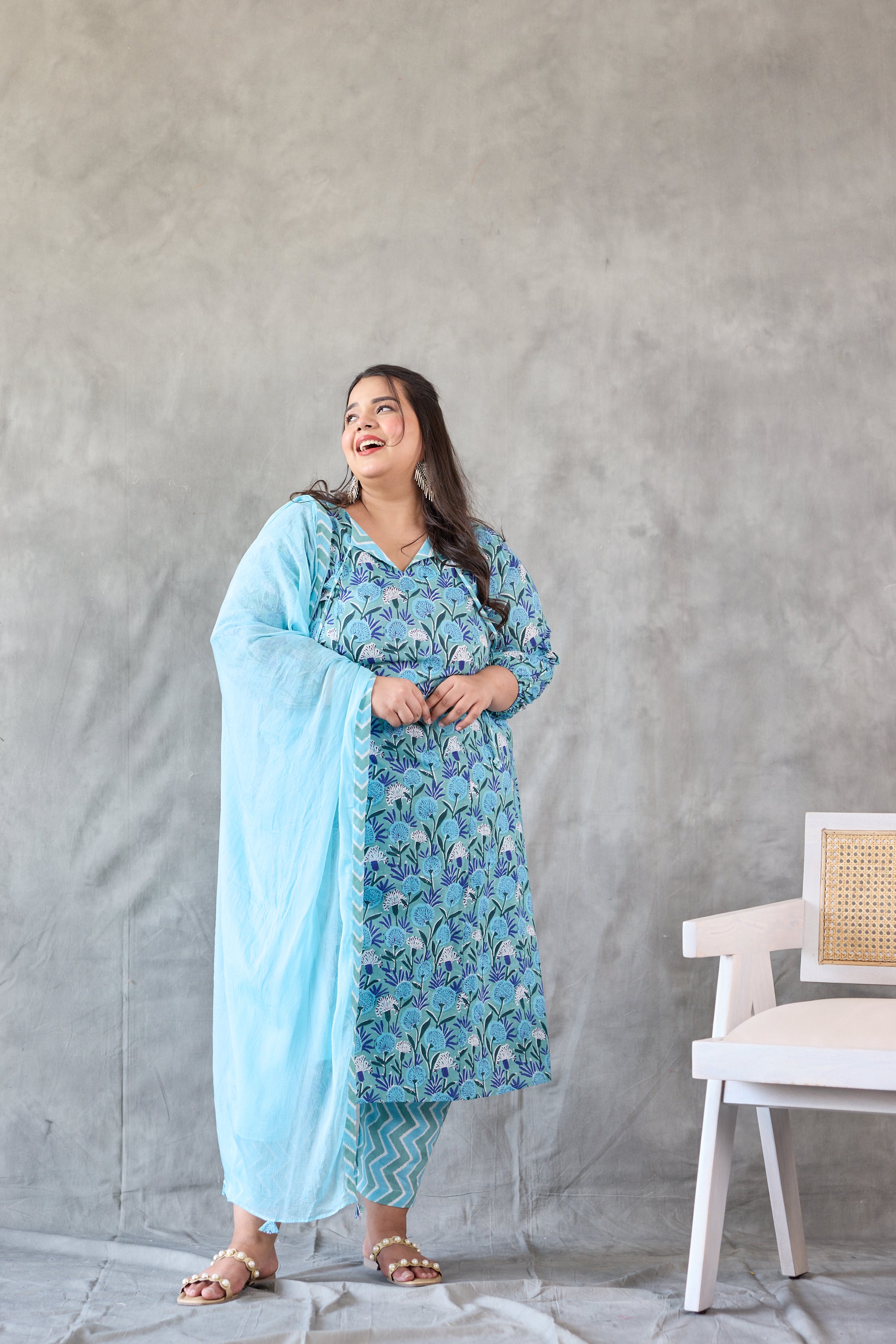 Blue Floral Printed Kurta Set - (Set of 3)