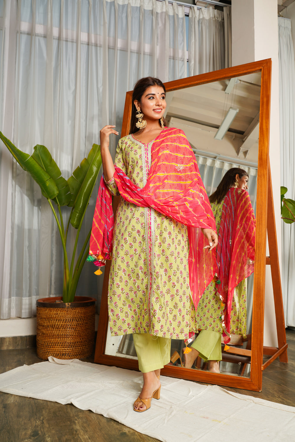 Lime Green Kyaari Suit Set - ( Set of 3)