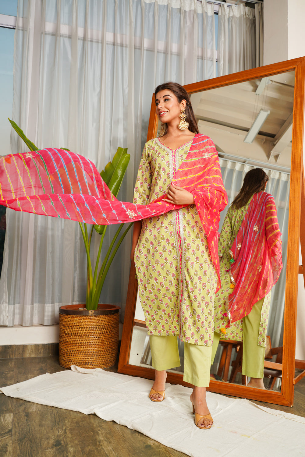 Lime Green Kyaari Suit Set - ( Set of 3)