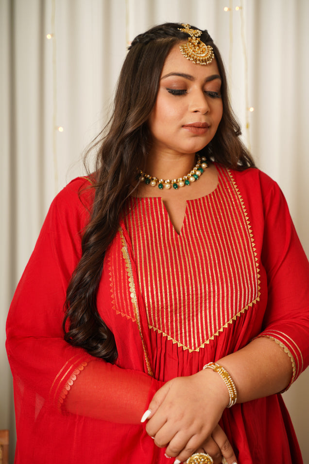 Red Gold Kurta Set-(Set of 3)