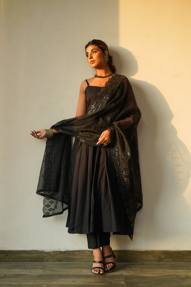 Regal Black Shiny Anarkali