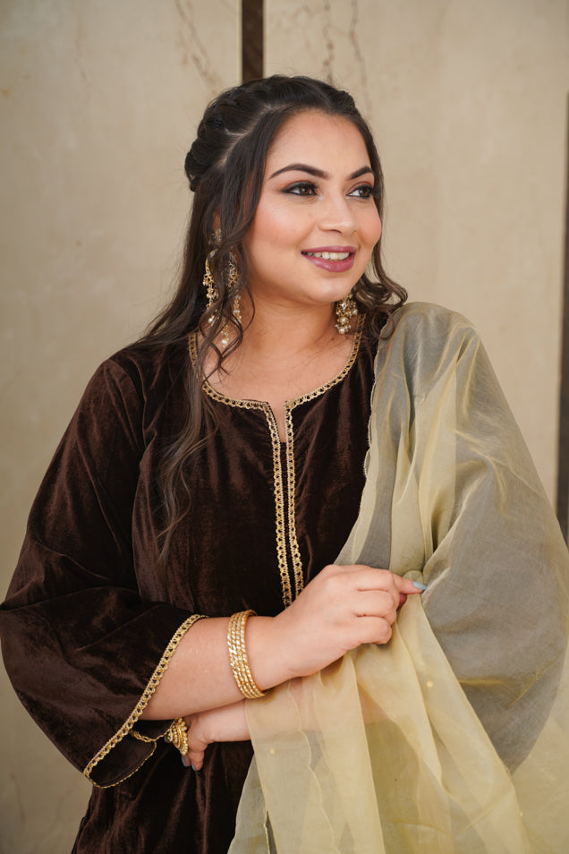 Brown Velvet Kurta Set - (Set of 3)