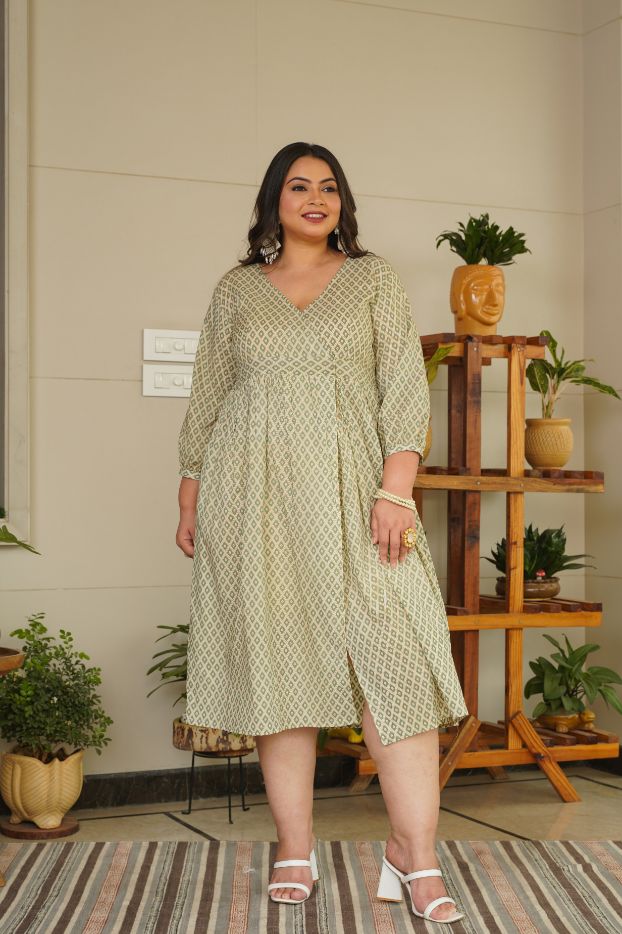 Katli Printed V-Neck Slit Dress-Plus Size