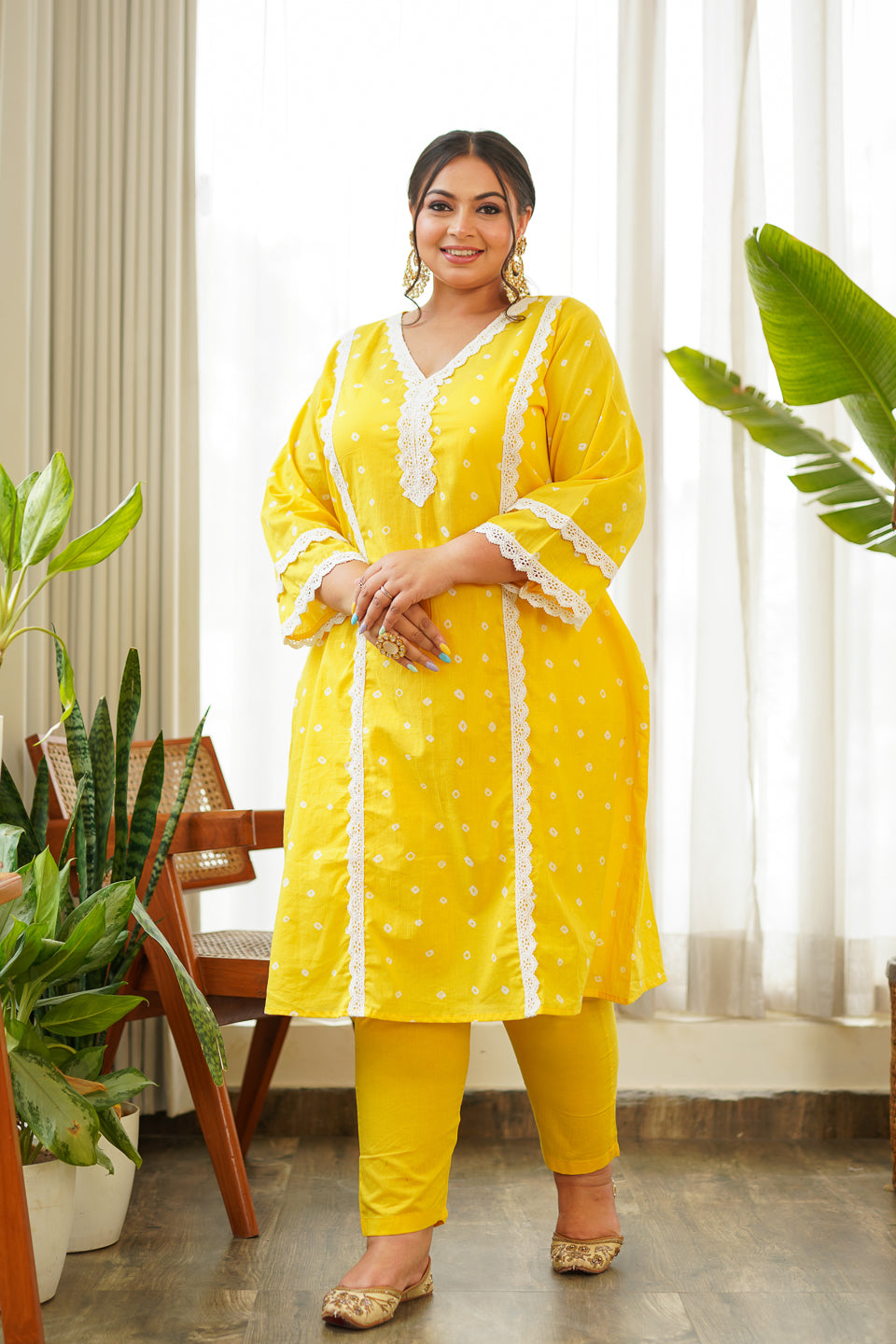 Yellow White Border Heavy Kurta - (Set of 2)
