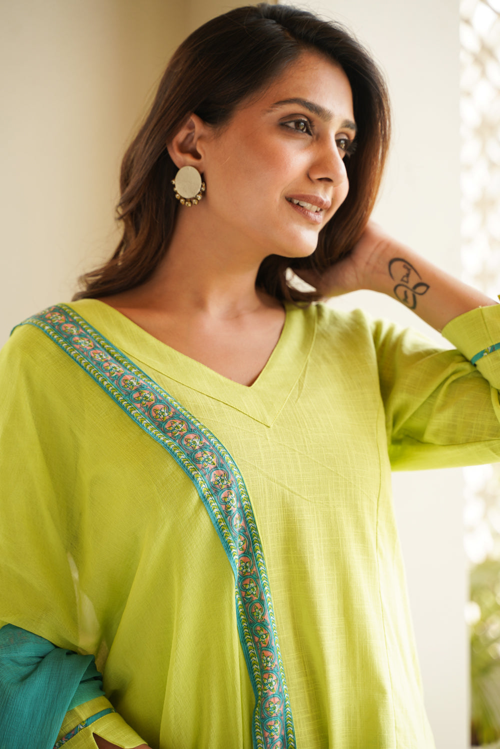 Lime Green Straight Kurta Cotton Slub Suit Set (Set of 3)