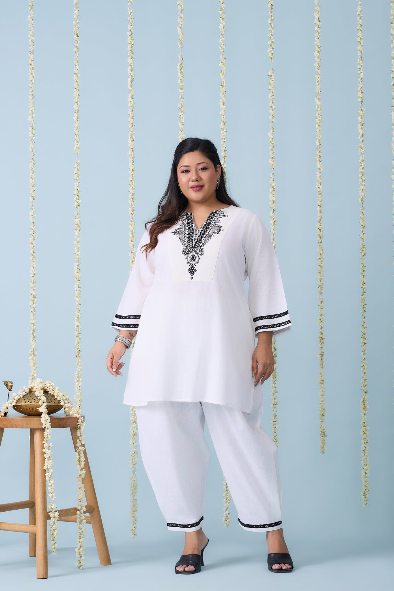 White Salwar Co-ord Set With Intricate Neck Embroidery(set of 2)