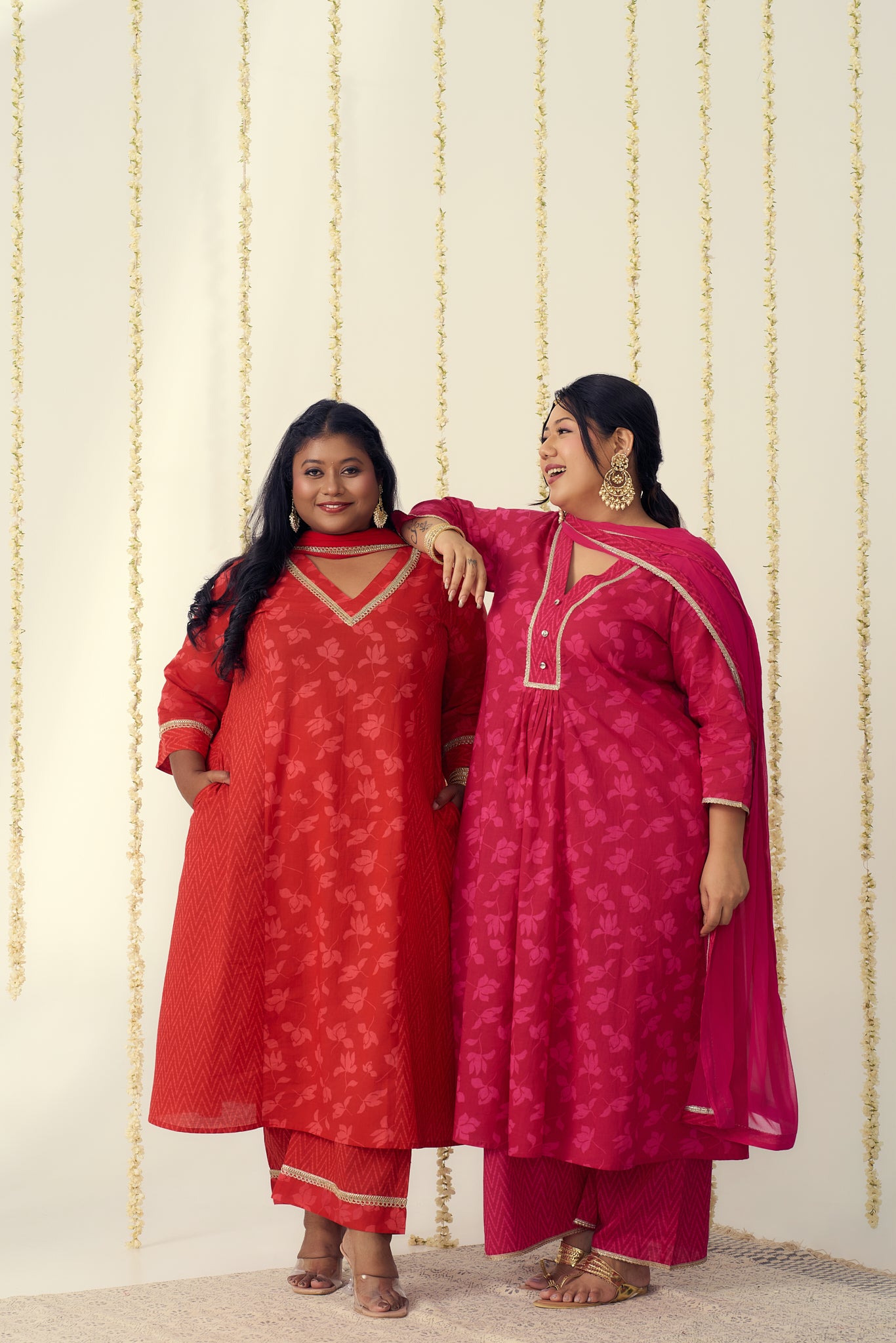Radiant Red Festive Kurta Suit Set (3 Pc)