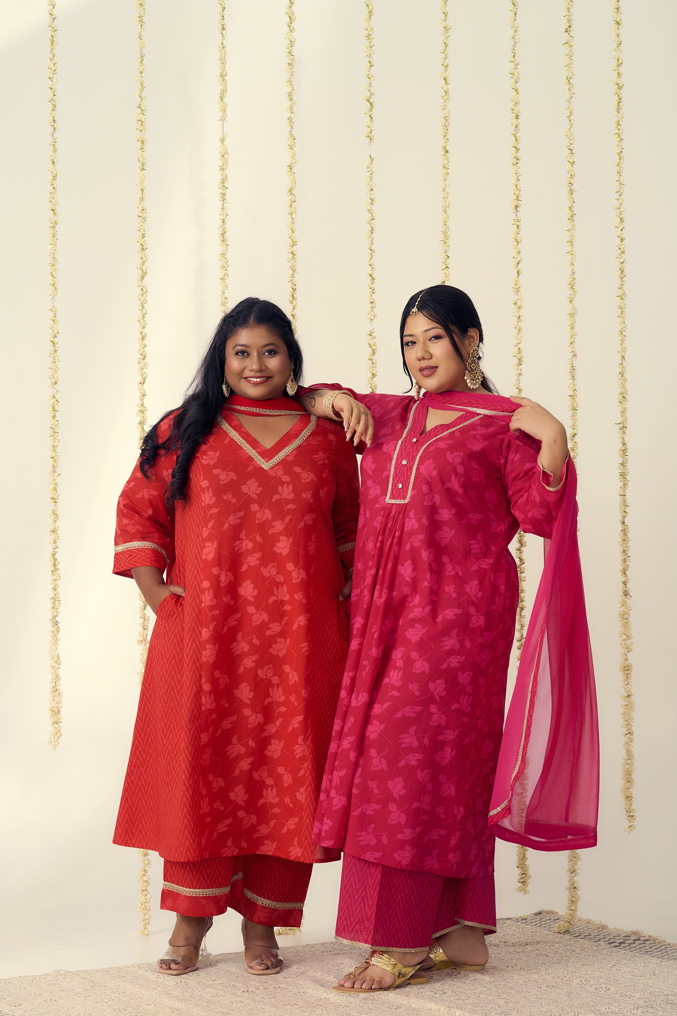 Radiant Red Festive Kurta Suit Set (3 Pc)