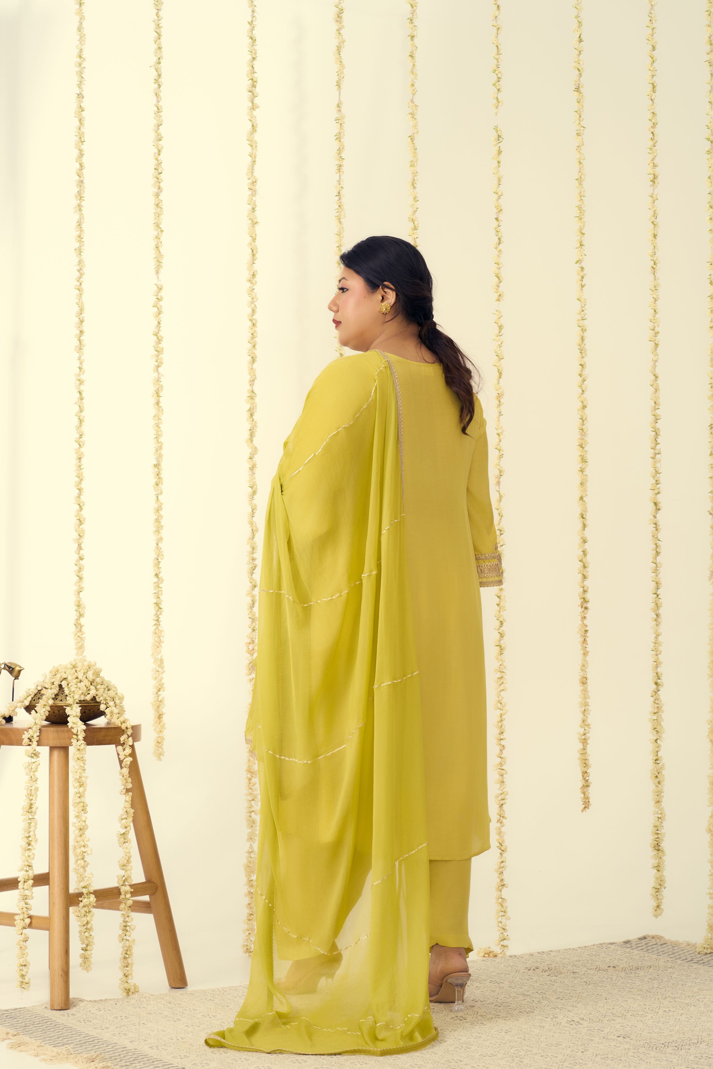 Green Embroidered Kurta Suit Set with Farsi Salwar (3 Pc)