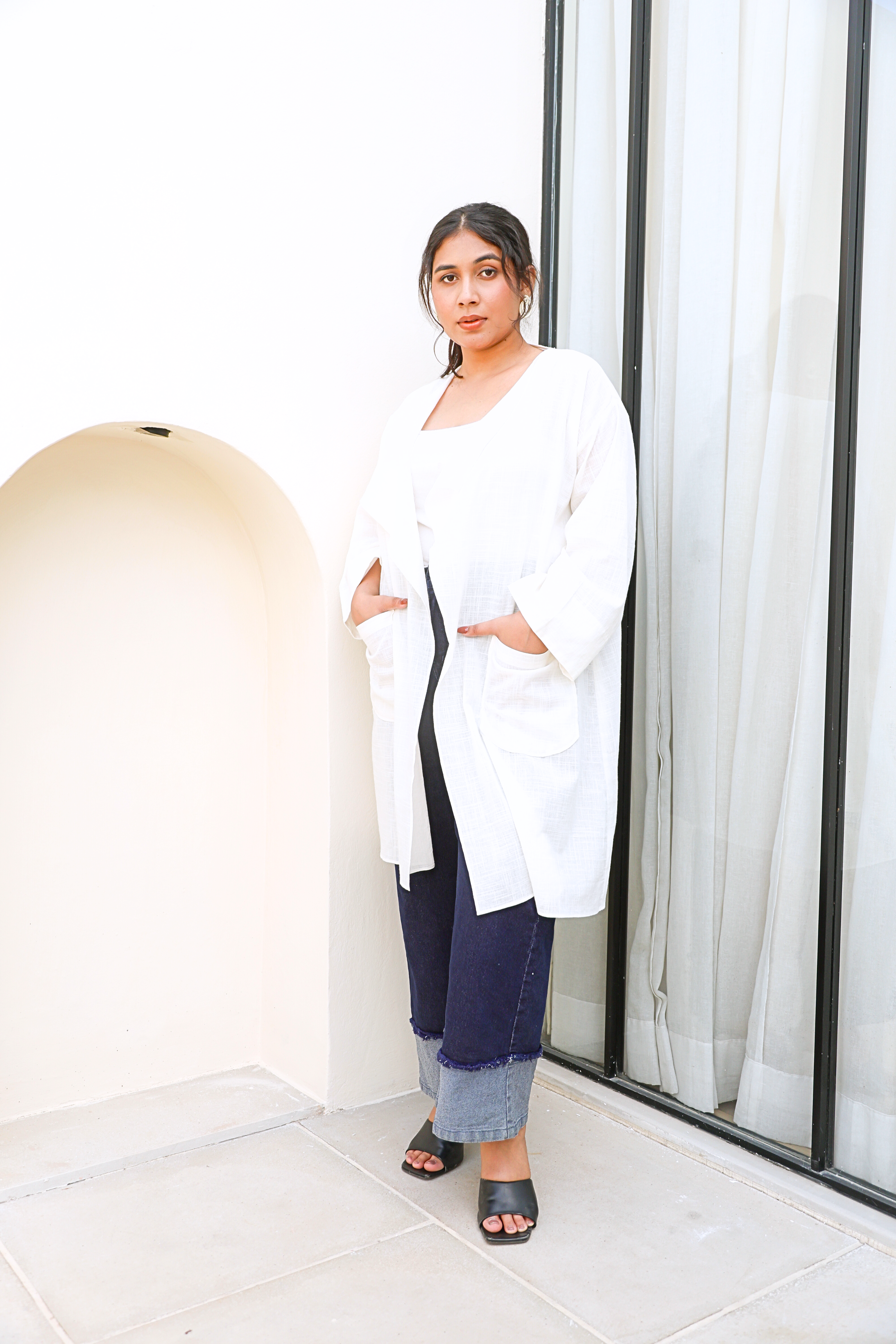 Chic Slub Linen Long Shrug – Ivory