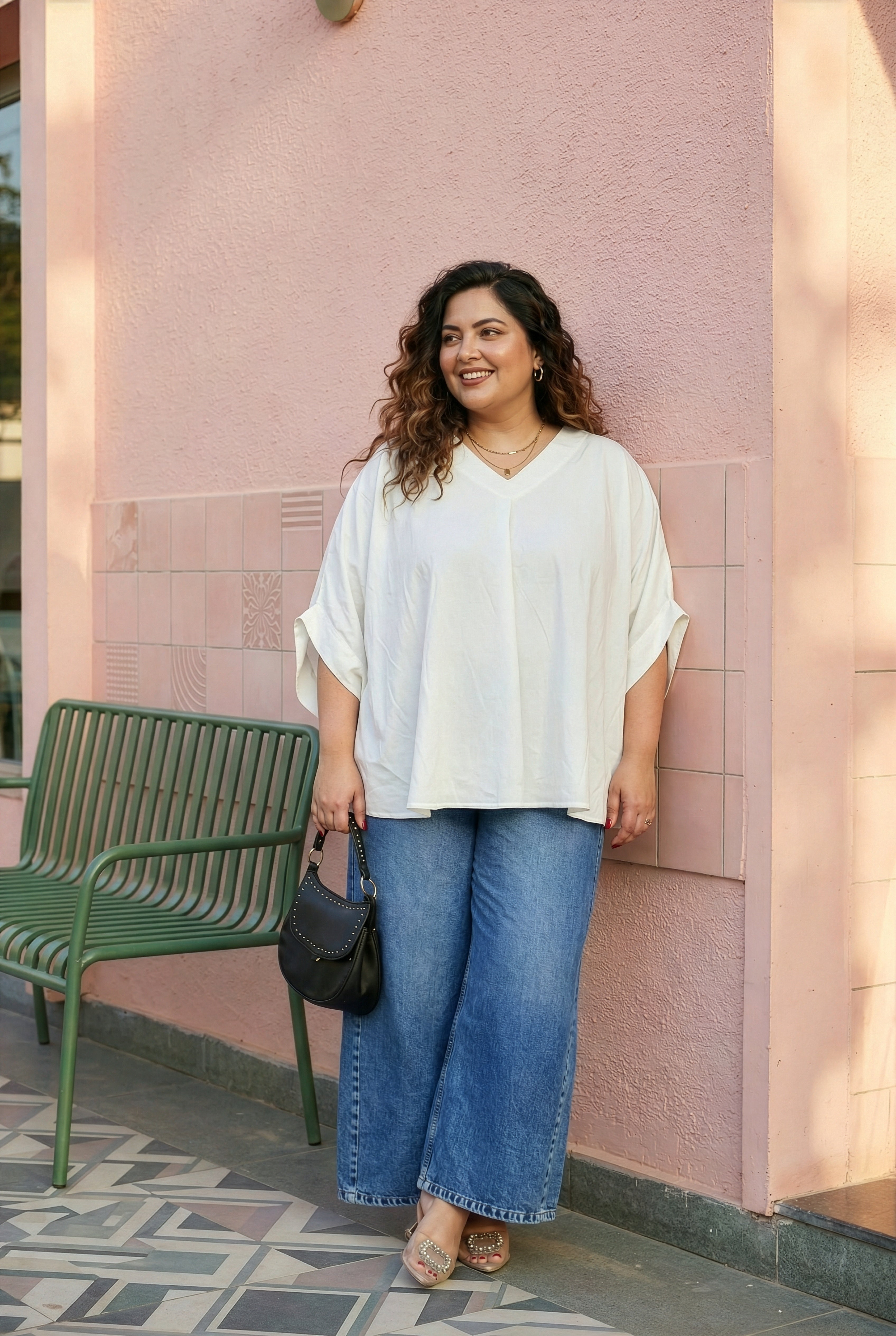 Regular Natural White Modal Blend Top – Anti Fit V-Neck Relaxed Everyday Top for Women