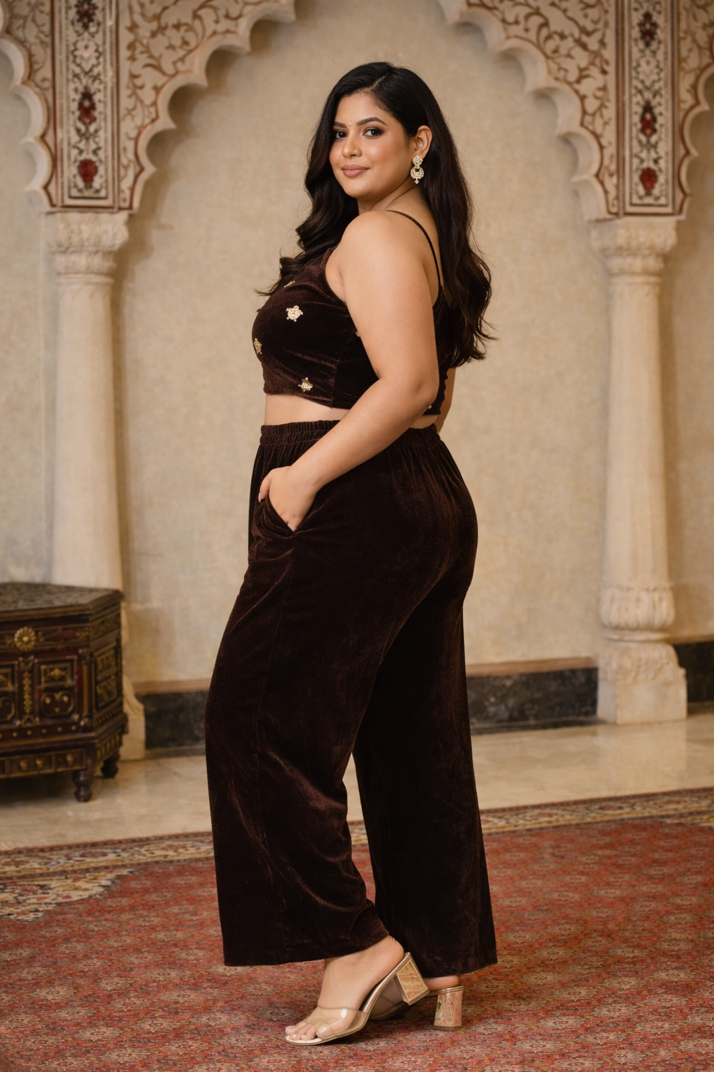 BROWN VELVET MID-RISE RELAXED FIT PANTS