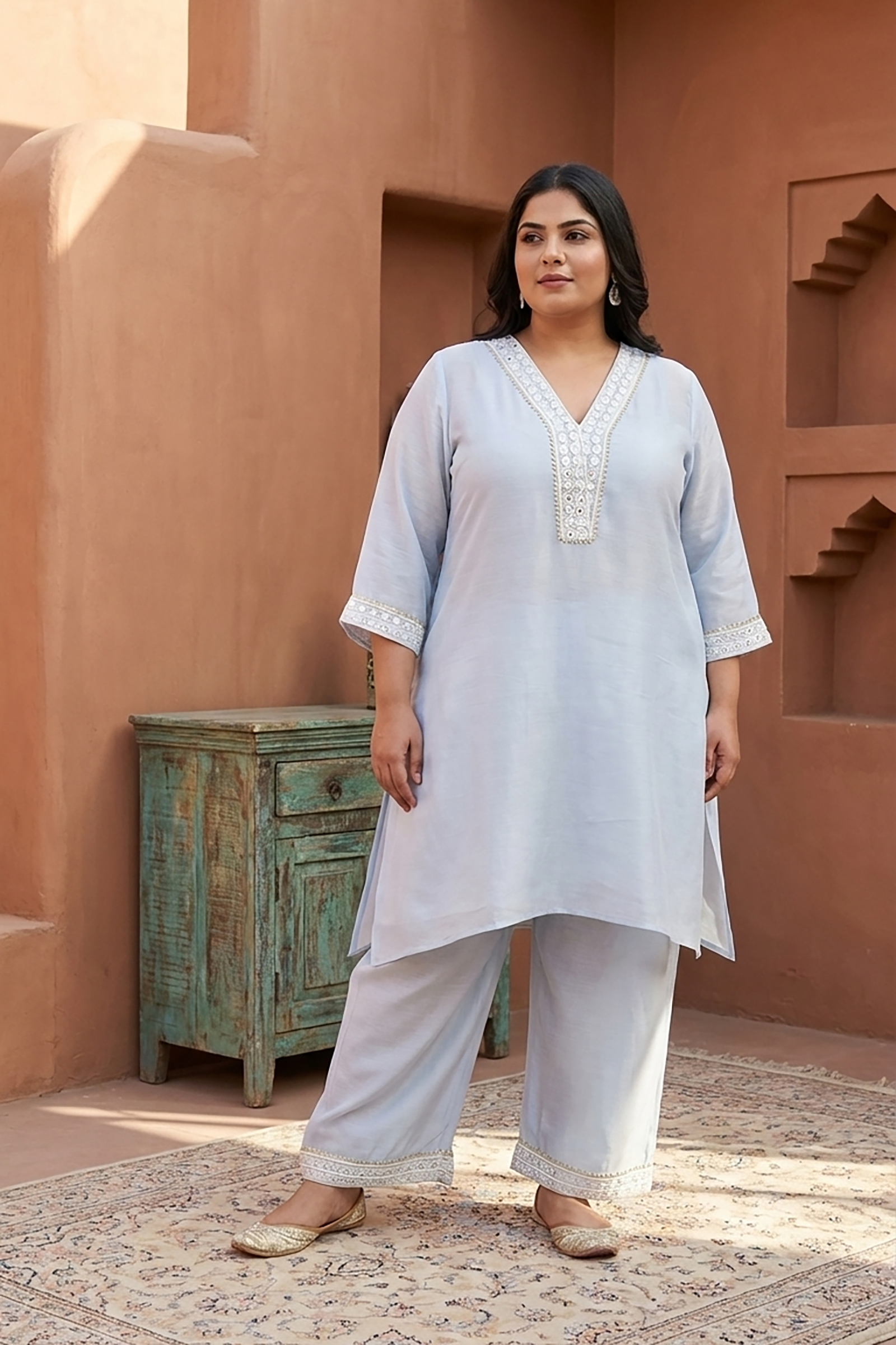 Plus Size Light Blue Ethnic Embellished Kurta & Pants Set for Women