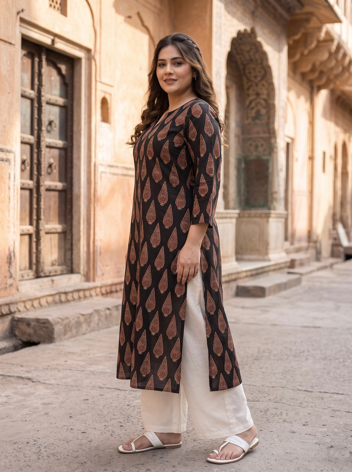 Plus Size 100% Cotton Printed Kurta – Black Paisley Straight Fit Kurta