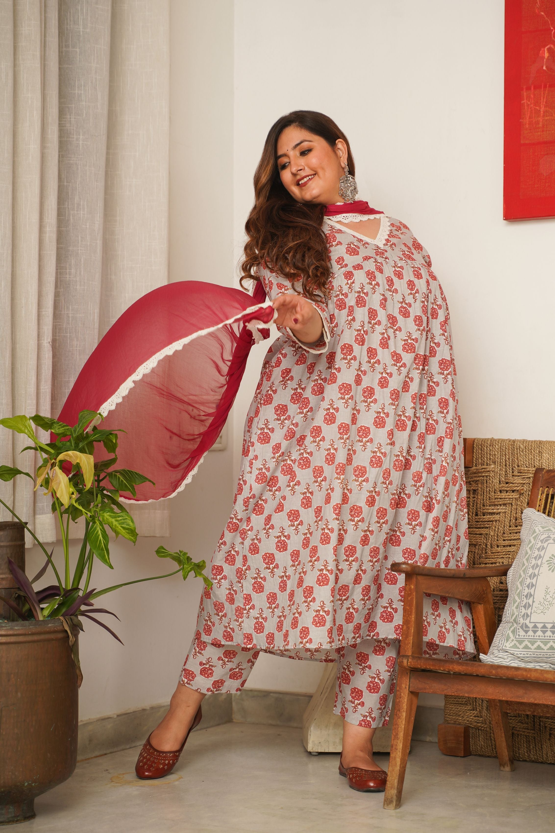 ROSE PRINT ALIA KURTA SUIT SET - ( Set of 3 )