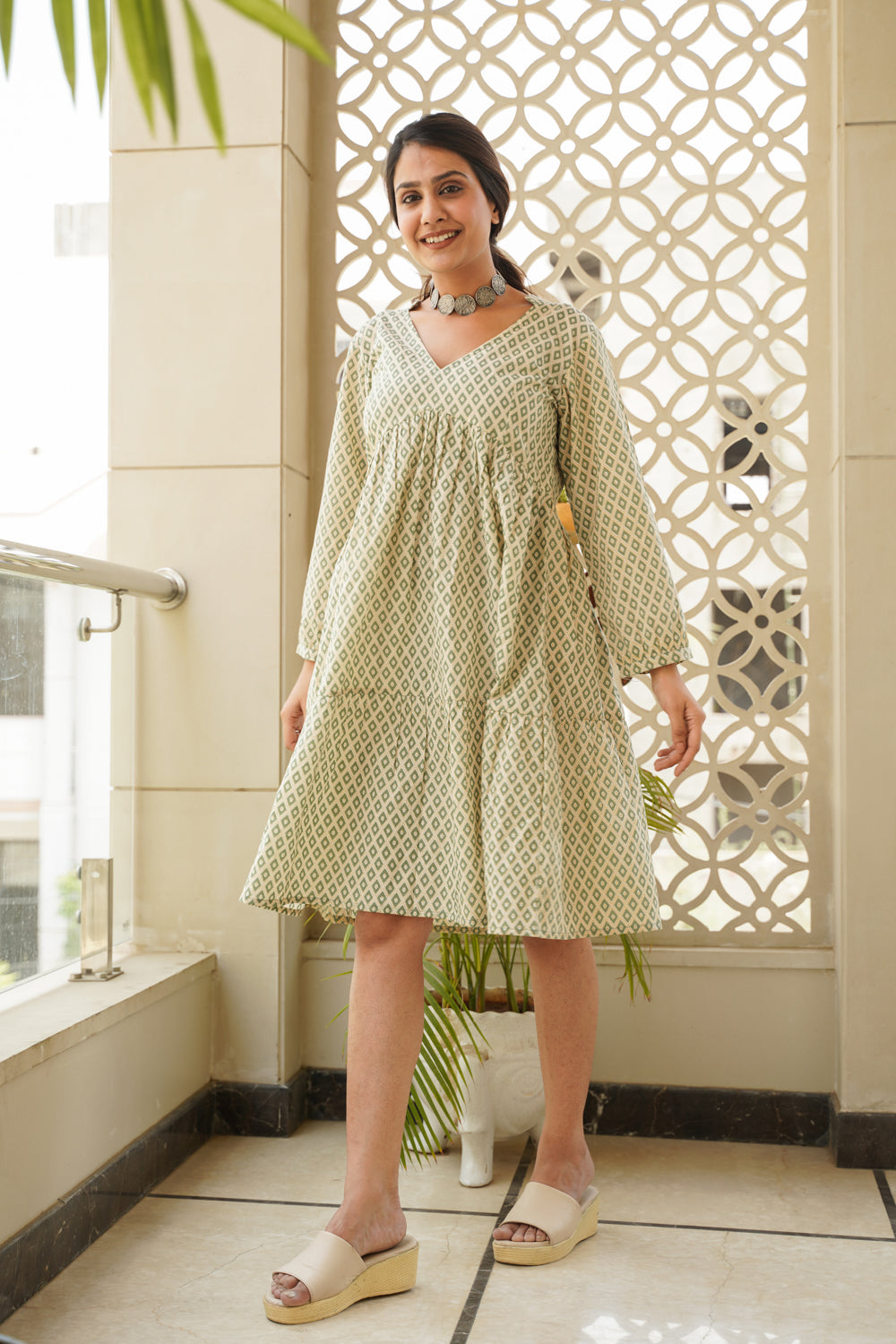 Regular Green V Neck Tiered Short Cotton Dress