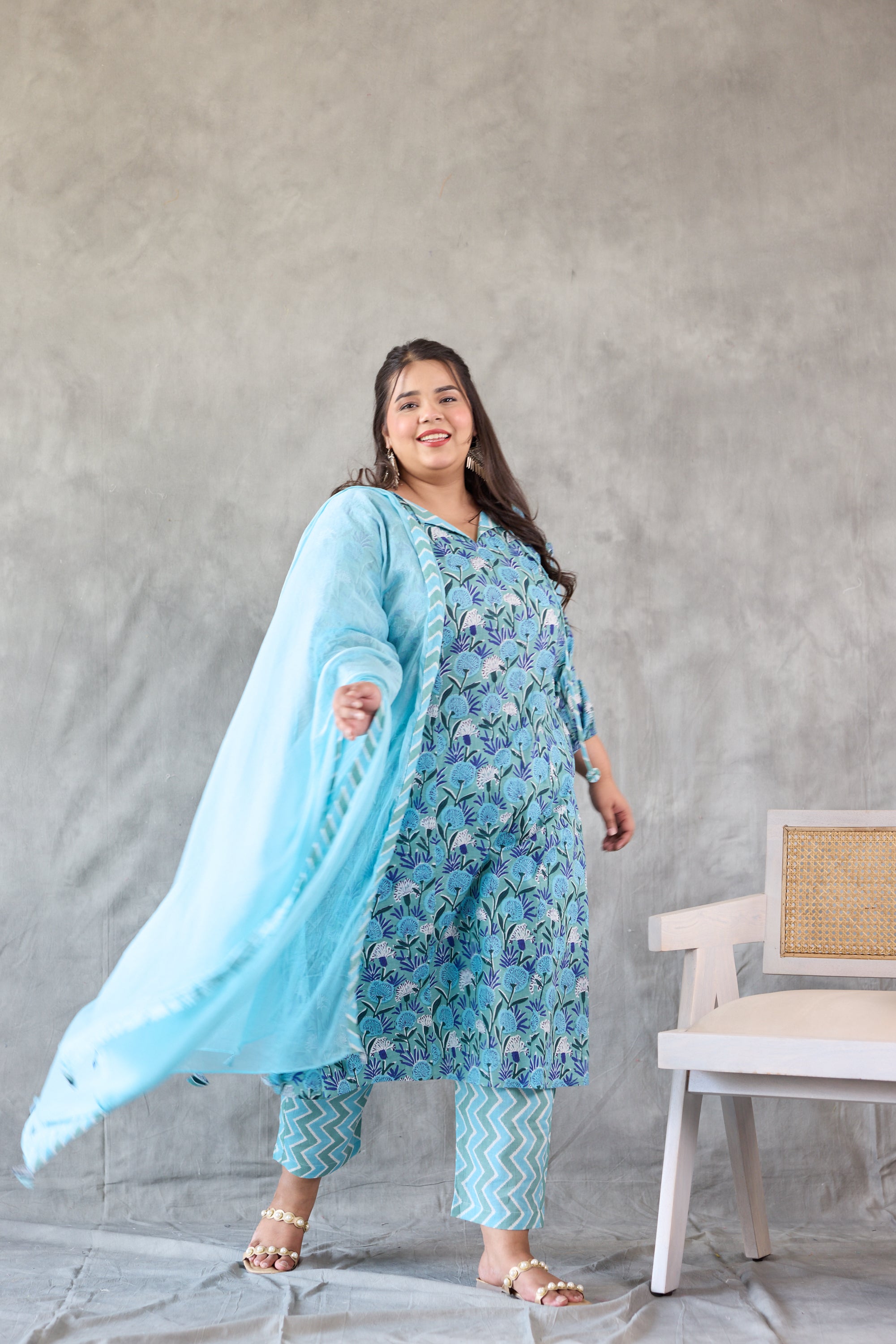 Blue Floral Printed Kurta Set - (Set of 3)