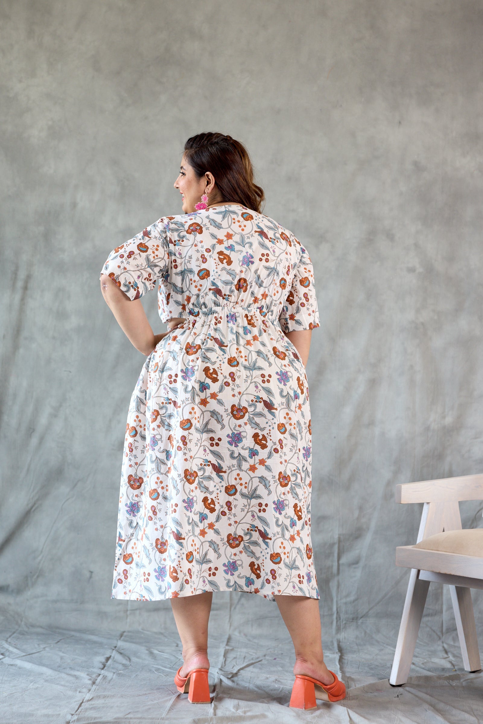 Regular Cotton Floral Print Cut-Out Dress