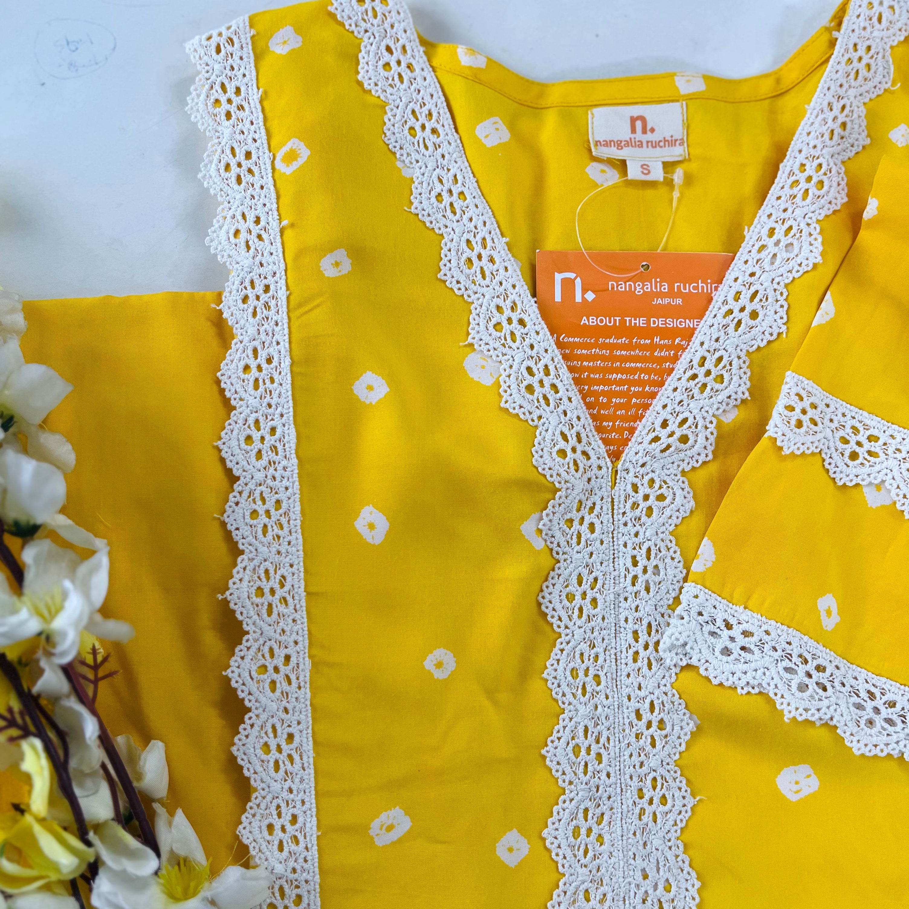 Yellow White Border Heavy Kurta (Set of 2)