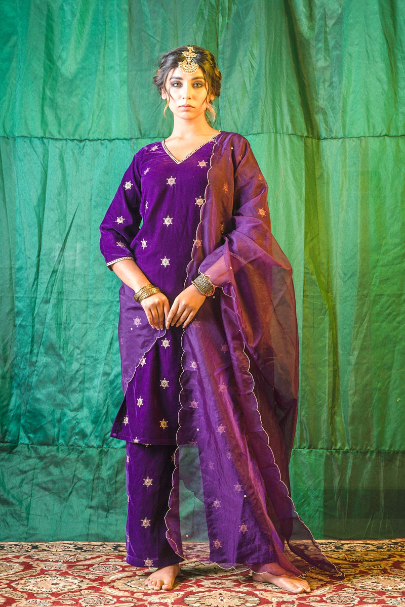 Purple Embroidered Velvet Kurta Set- Regular Size